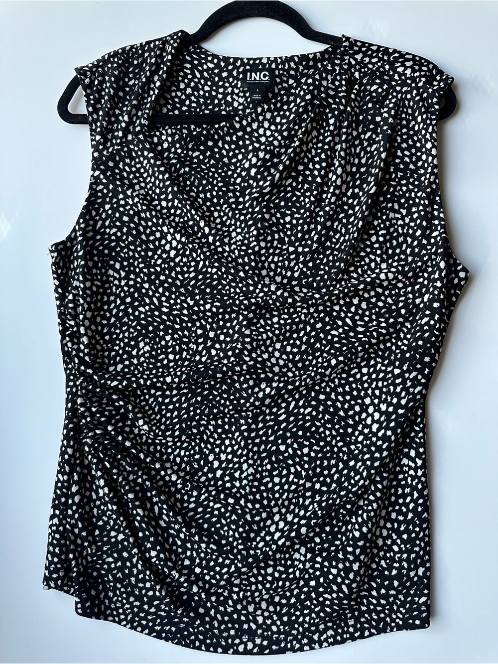 INC International Concepts Women’s Shirt Size L Sleeveless asymmetrical blouse
